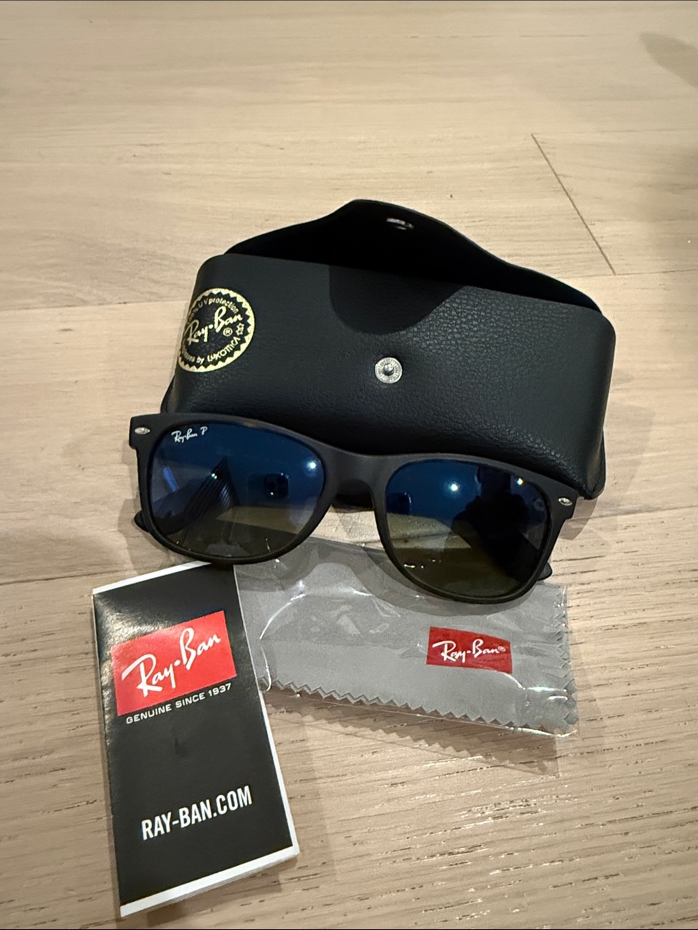 Ray-Ban New Wayfarer Polarized - Picture 5 of 5